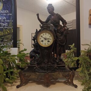 Pendule bronze déco