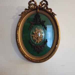 Cadre doré religieux