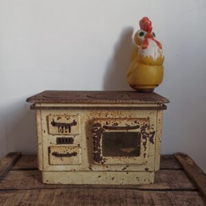 Cuisinière jouet marron